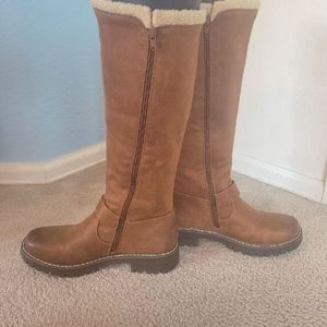 Cliffs by White Mountain Women's Snow Boots